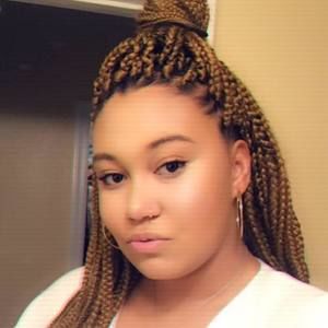 Meet your Posher, Maya